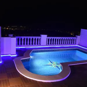 https://beach-house-casa-con-piscina-privada.catalonia-hotels.com