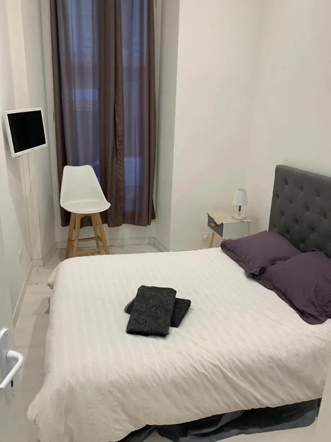 Apartamento Gustave Niza 0*,